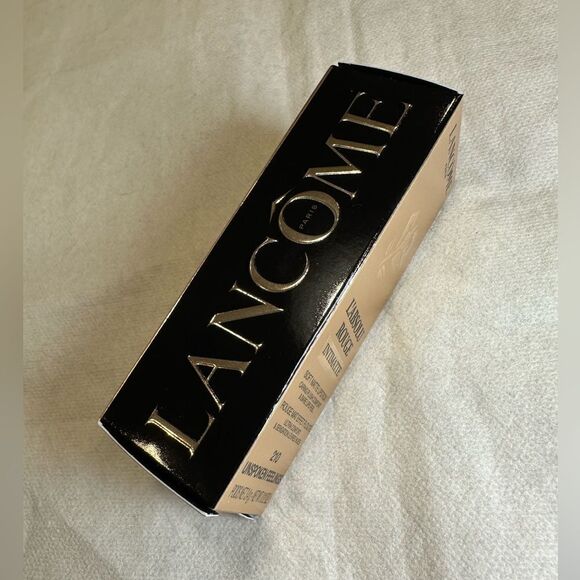 Lancôme L'Absolu Rouge Intimatte Buildable Soft Matte Lipstick Color:210 - Picture 4 of 7